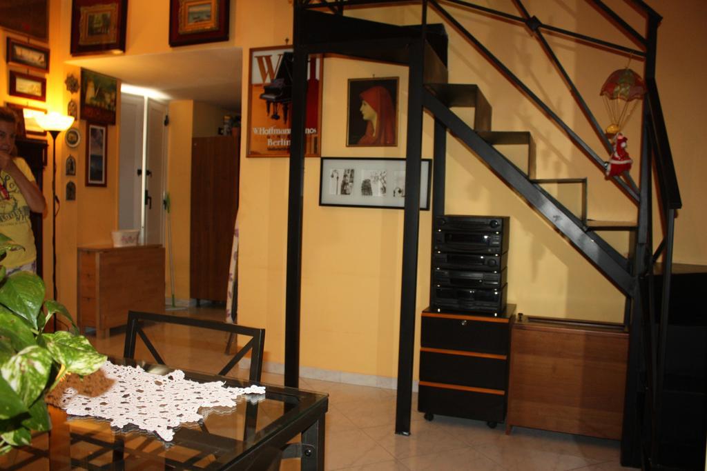 נאפולי Casa Vacanza Da Andrea מראה חיצוני תמונה